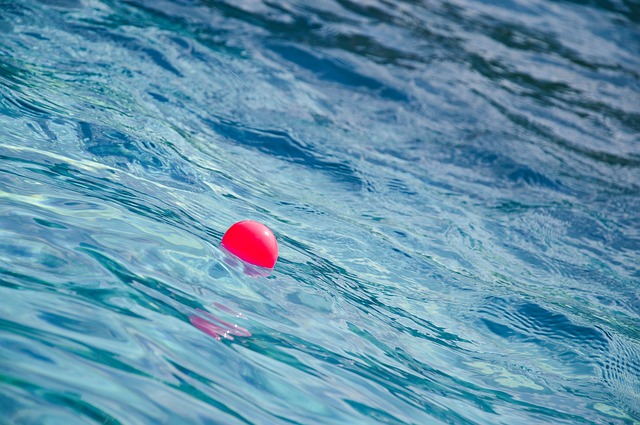 balonek ve vodě.jpg